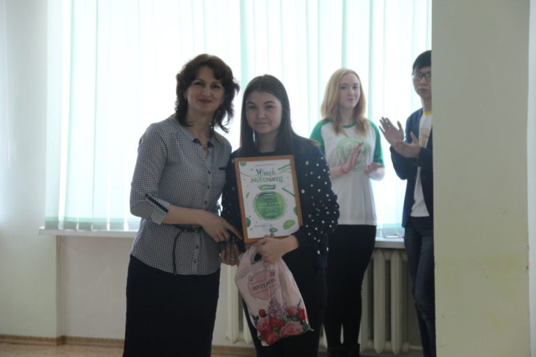 Церемония награждения участников VIII Регионального конкурса «Юный живописец»