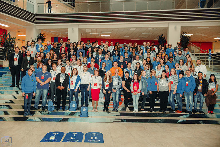 Студенты колледжа — участники Региональной программы XIX Всемирного фестиваля молодежи и студентов в г. Владивосток
