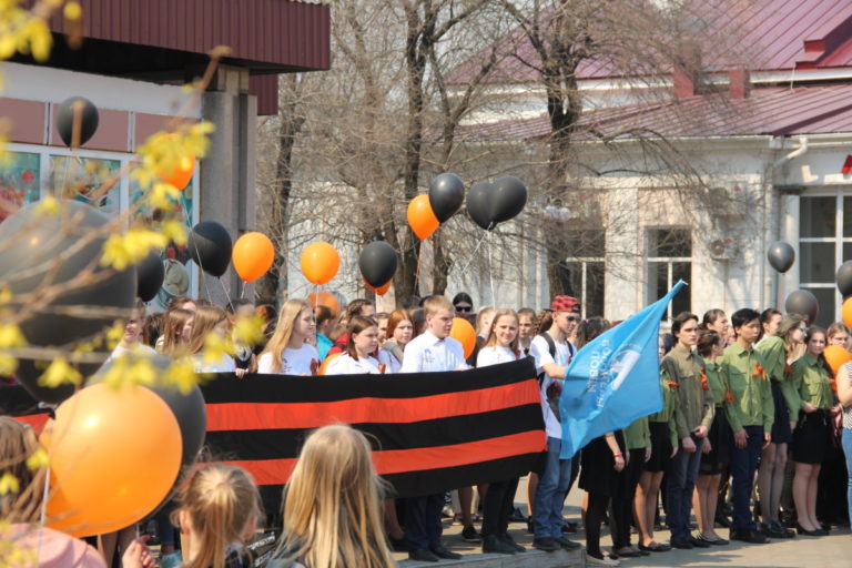 Студенты колледжа приняли участие во Всероссийской акции «Георгиевская ленточка»
