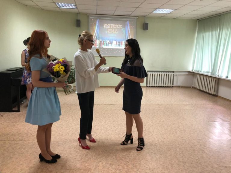 Виктории Золотухиной вручена медаль Законодательного Собрания ЕАО «За активную жизненную позицию»