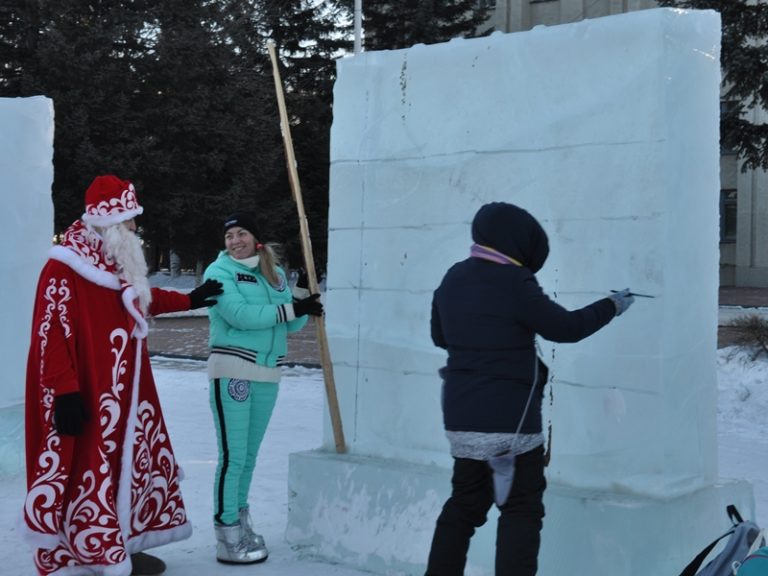 Дан старт Международному конкурсу ледовых скульптур