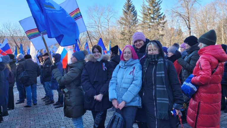 Шоу-группа «Новый день» приняла участие в торжественном митинге –концерте, посвященном годовщине воссоединения Крыма с Россией