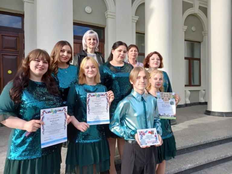 Шоу-группа «Новый день» награждена Серебряным Дипломом VII Всероссийского патриотического конкурса «Сыны и дочери Отечества»