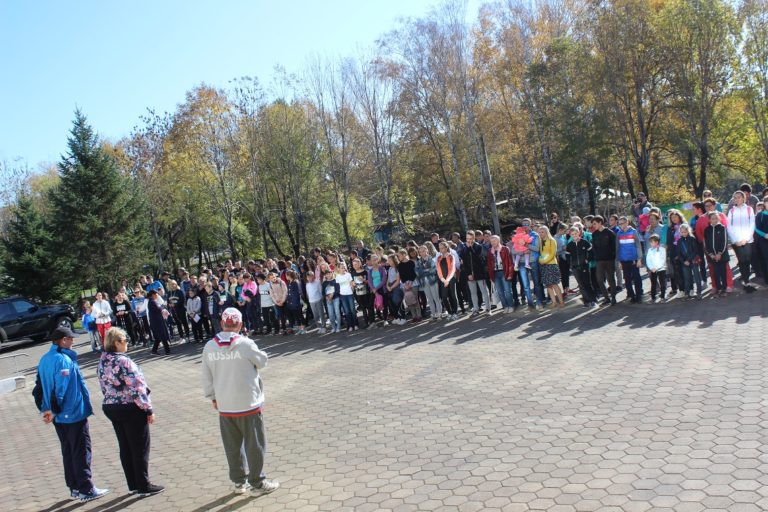 Студенты Биробиджанского колледжа культуры и искусств приняли участие во Всероссийском дне ходьбы