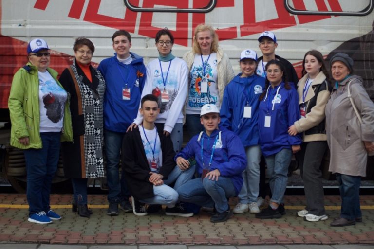 Волонтеры Победы встретили «Поезд Победы» в Биробиджане