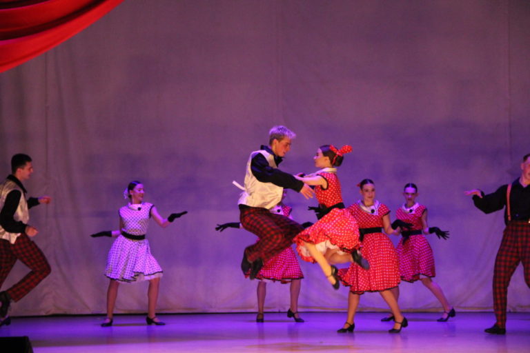 Отчётный концерт Народного ансамбля танца «Овация»