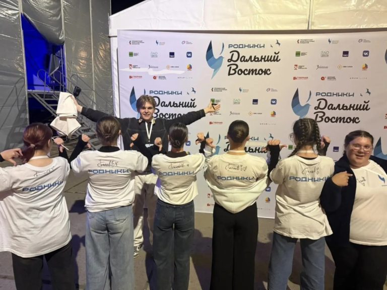 Энергия, молодость и культура: наши волонтеры на фестивале «Родники. Дальний Восток»!